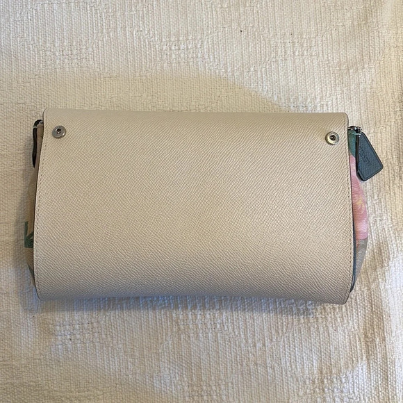COACH -camo rose logo reverse crossbody - NWT - Picture 3 of 12